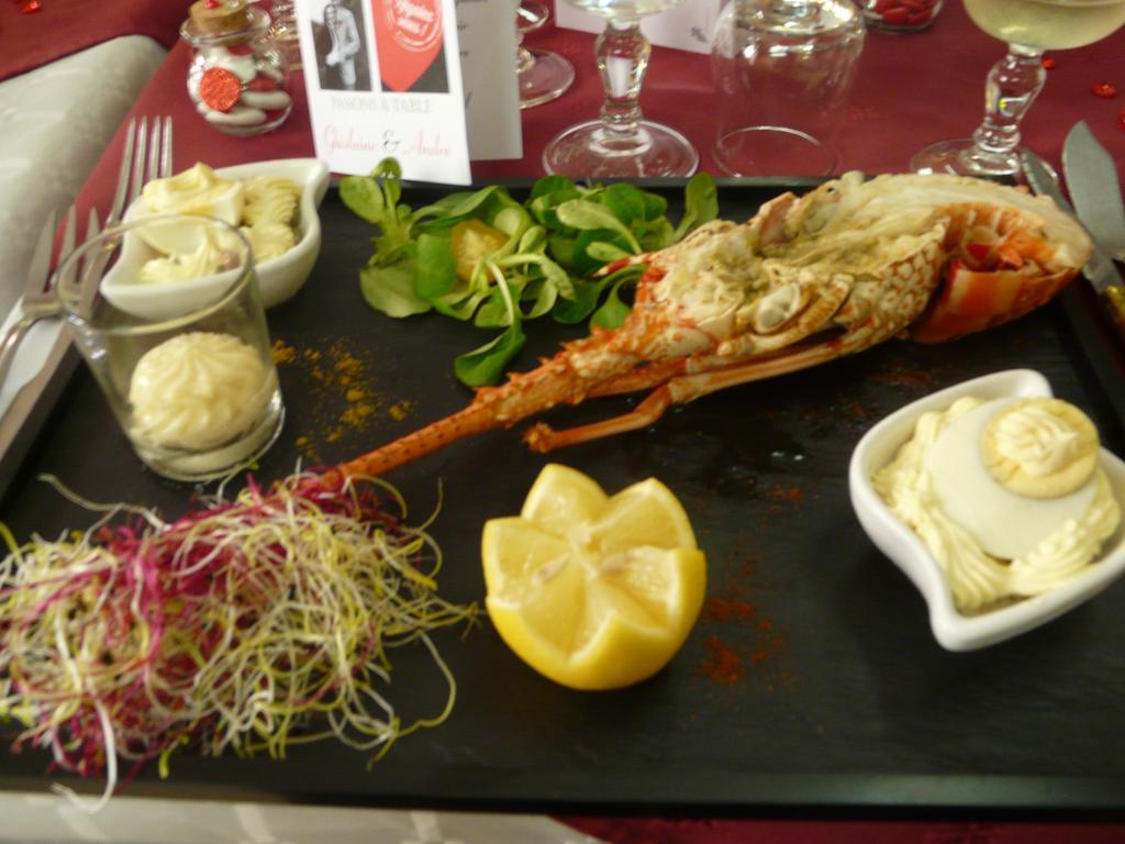 Fresnay-sur-Sarthe Hotel Ronsin المظهر الخارجي الصورة